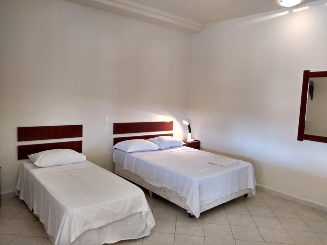 Hotel Veredas Monsenhor Paulo Extérieur photo